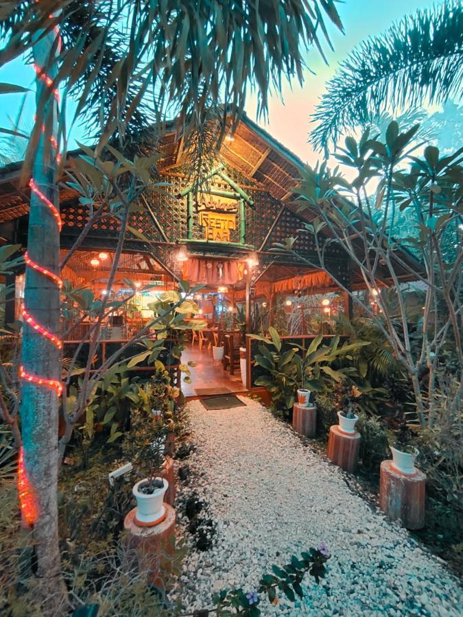 Adrianas Place Panglao Hostel ภายนอก รูปภาพ