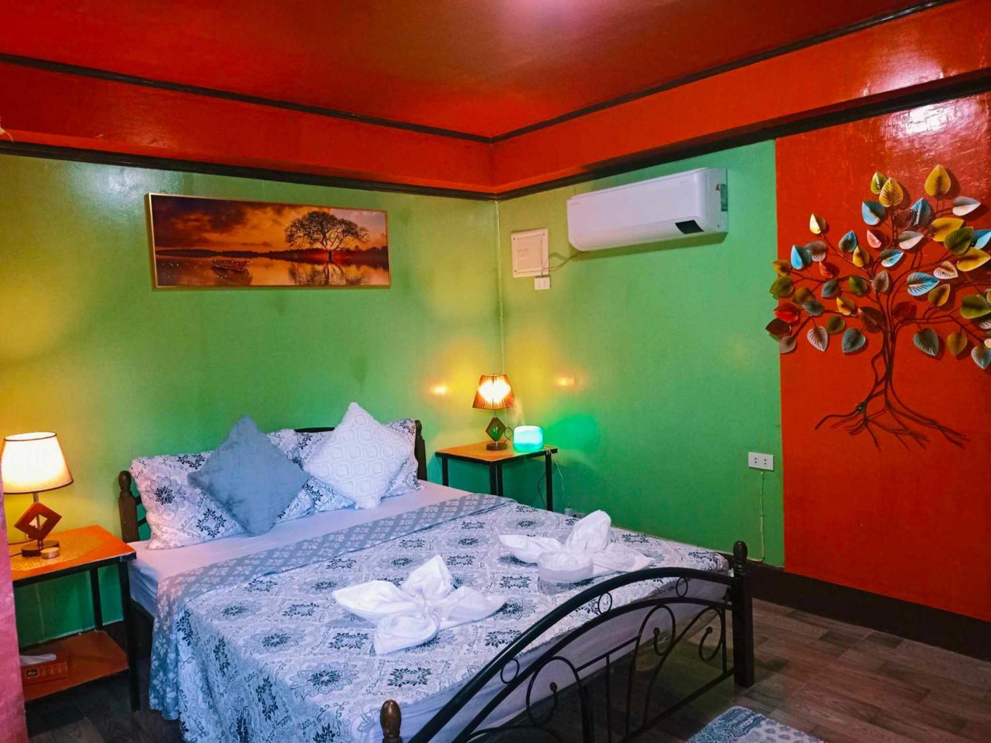 Adrianas Place Panglao Hostel ภายนอก รูปภาพ